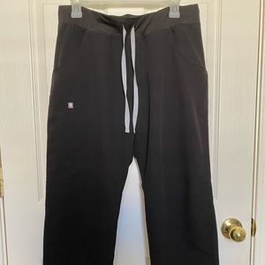 FIGS SCRUB PANTS (Petite Medium)
